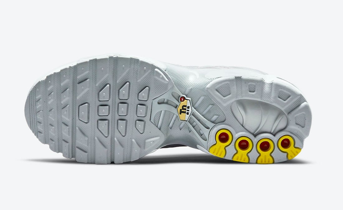 Nike Air Max Plus Surfaces in "Light Lilac"