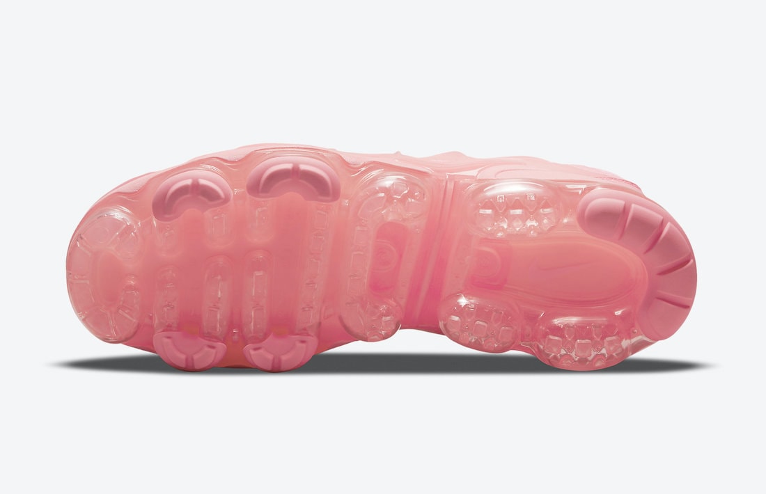 Nike Air VaporMax Plus Surfaces in a Bubblegum Theme