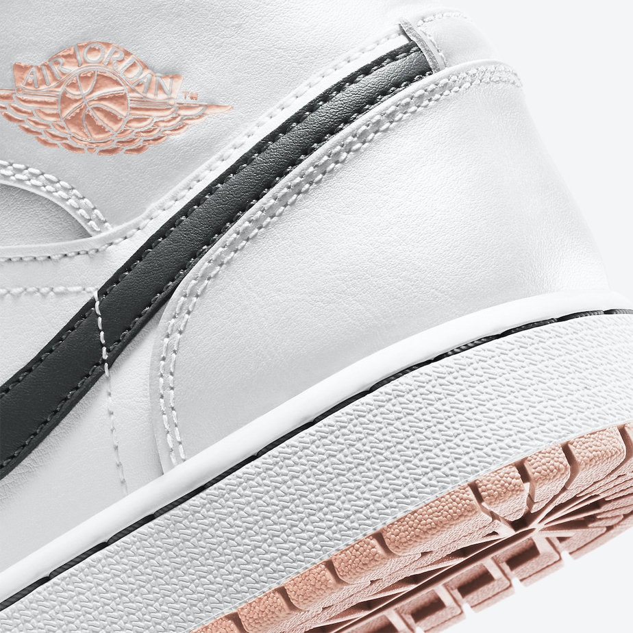 "Arctic Orange" Highlights the Newest Air Jordan 1 Mid