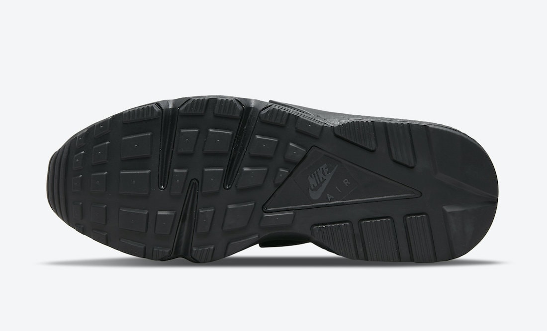 Nike Air Huarache Triple Black DH4439-001