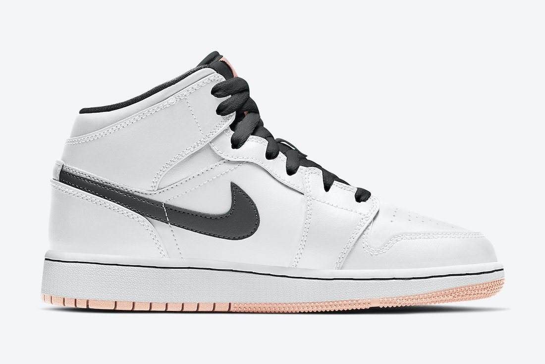"Arctic Orange" Highlights the Newest Air Jordan 1 Mid