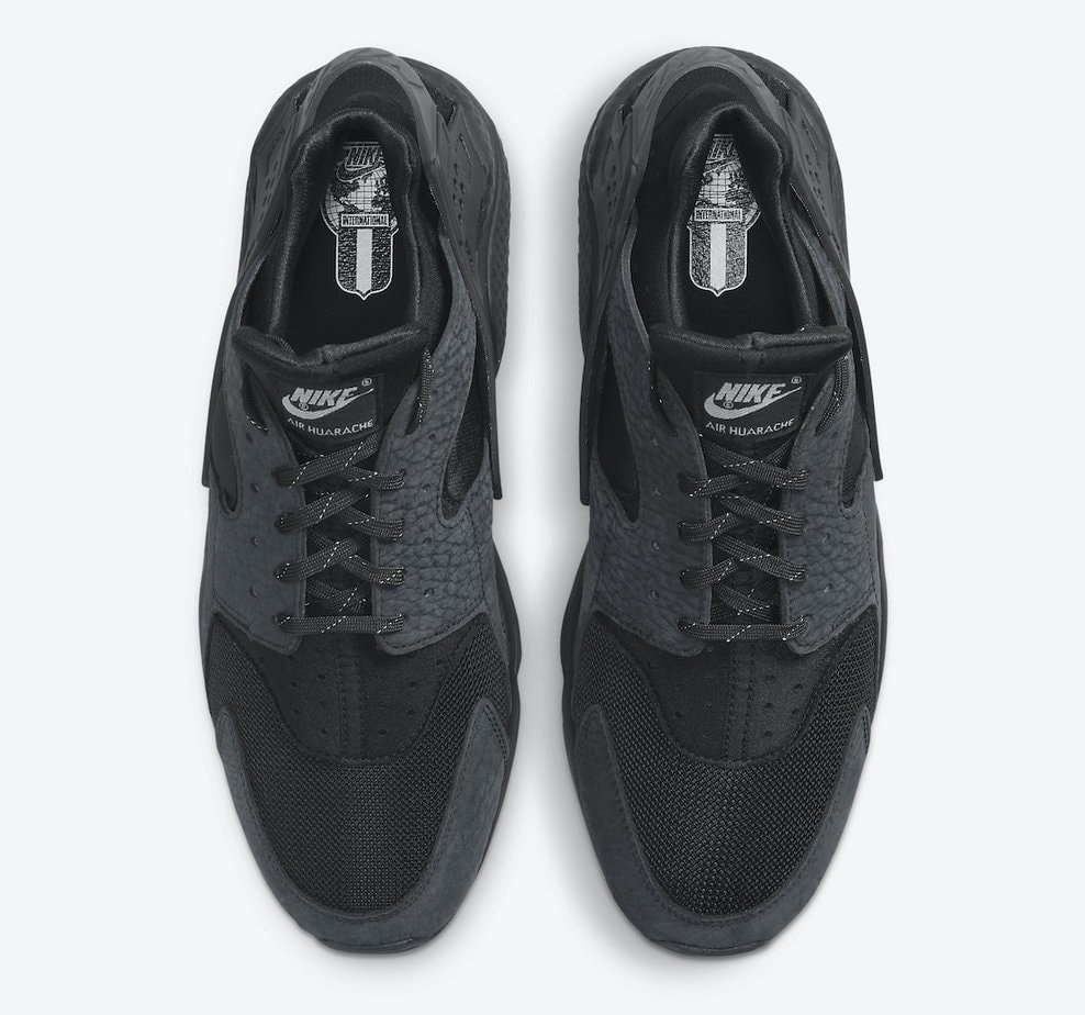 Nike Air Huarache DJ6890-001