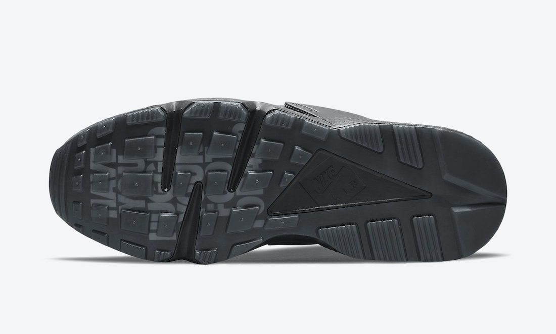 Nike Air Huarache DJ6890-001
