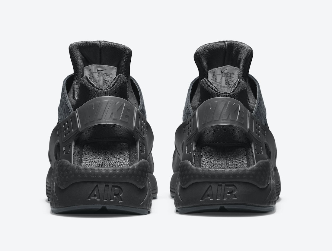 Nike Air Huarache DJ6890-001