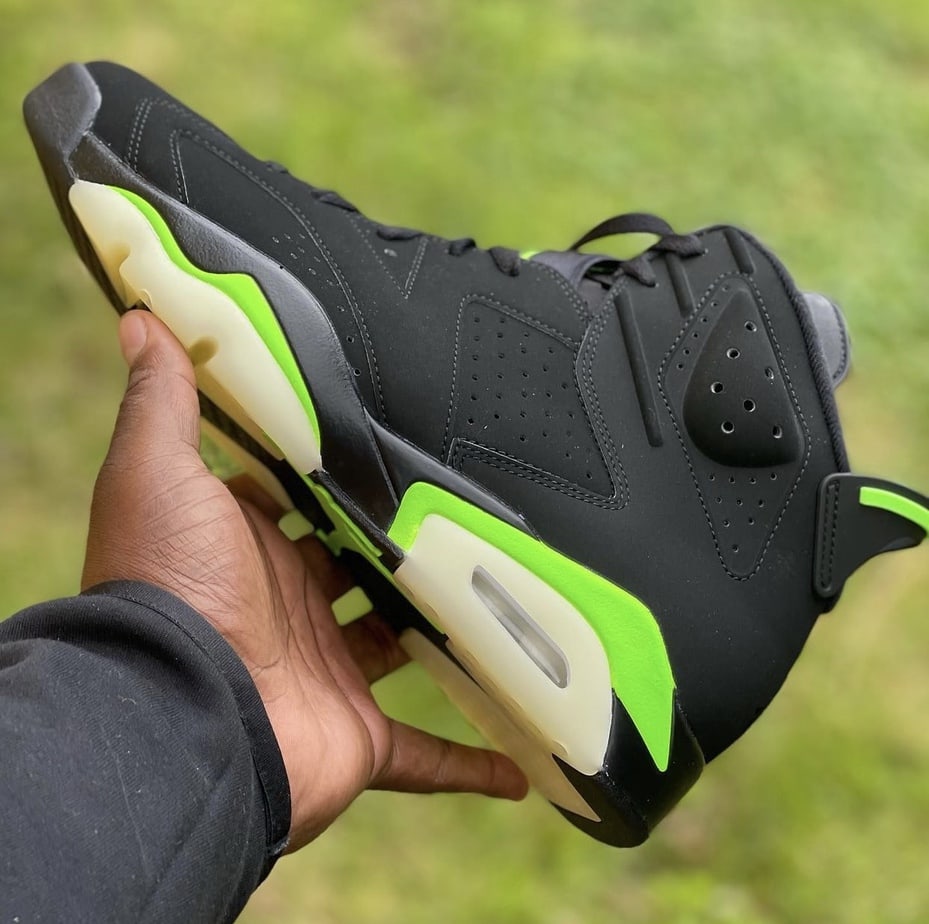 More Images of the Air Jordan 6 "Electric Green"