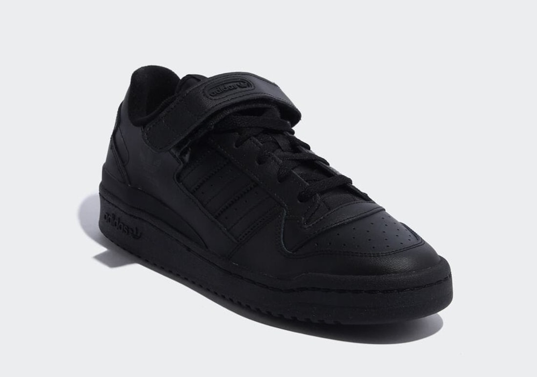 adidas Forum Low Triple Black GV9766