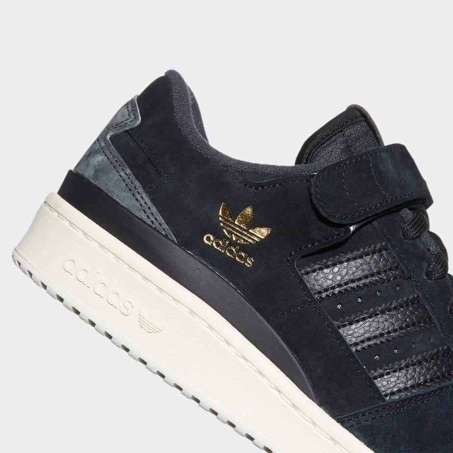 adidas Forum 84 Low Black Suede Q46366