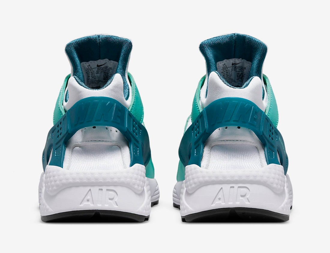 Nike Air Huarache Athletic Club DQ8239-300
