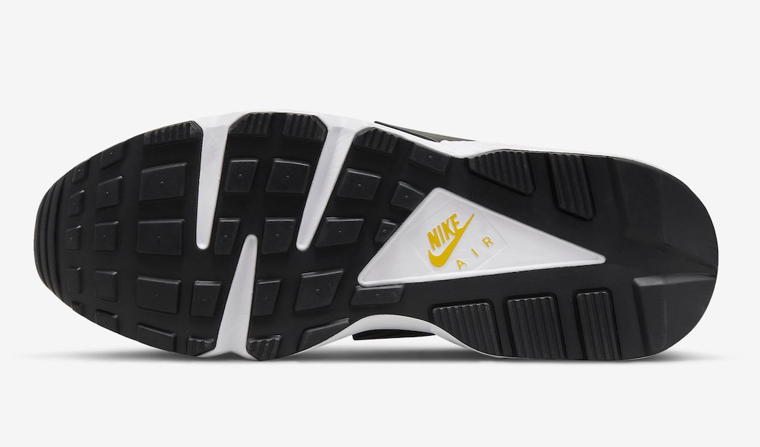 Nike Air Huarache Michigan DD1068-107