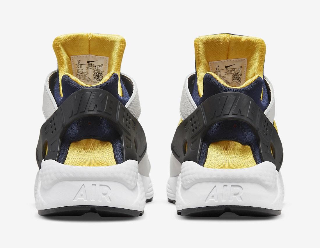 Nike Air Huarache Michigan DD1068-107