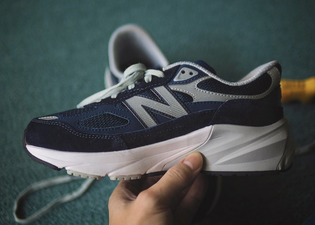 New Balance 990v6 Navy