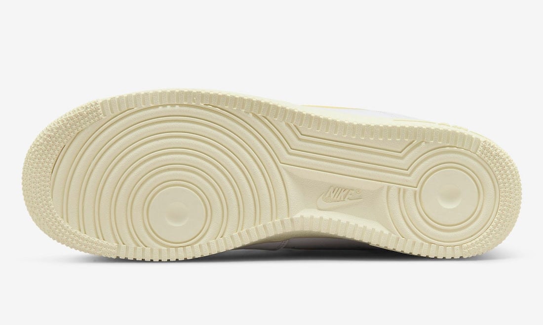 Nike Air Force 1 07 Lx Pale Vanilla Coconut Milk DC8894-100