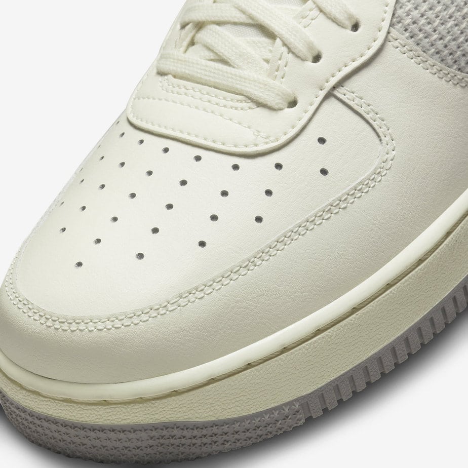 Nike Air Force 1 High Vintage Sail DM0209-100