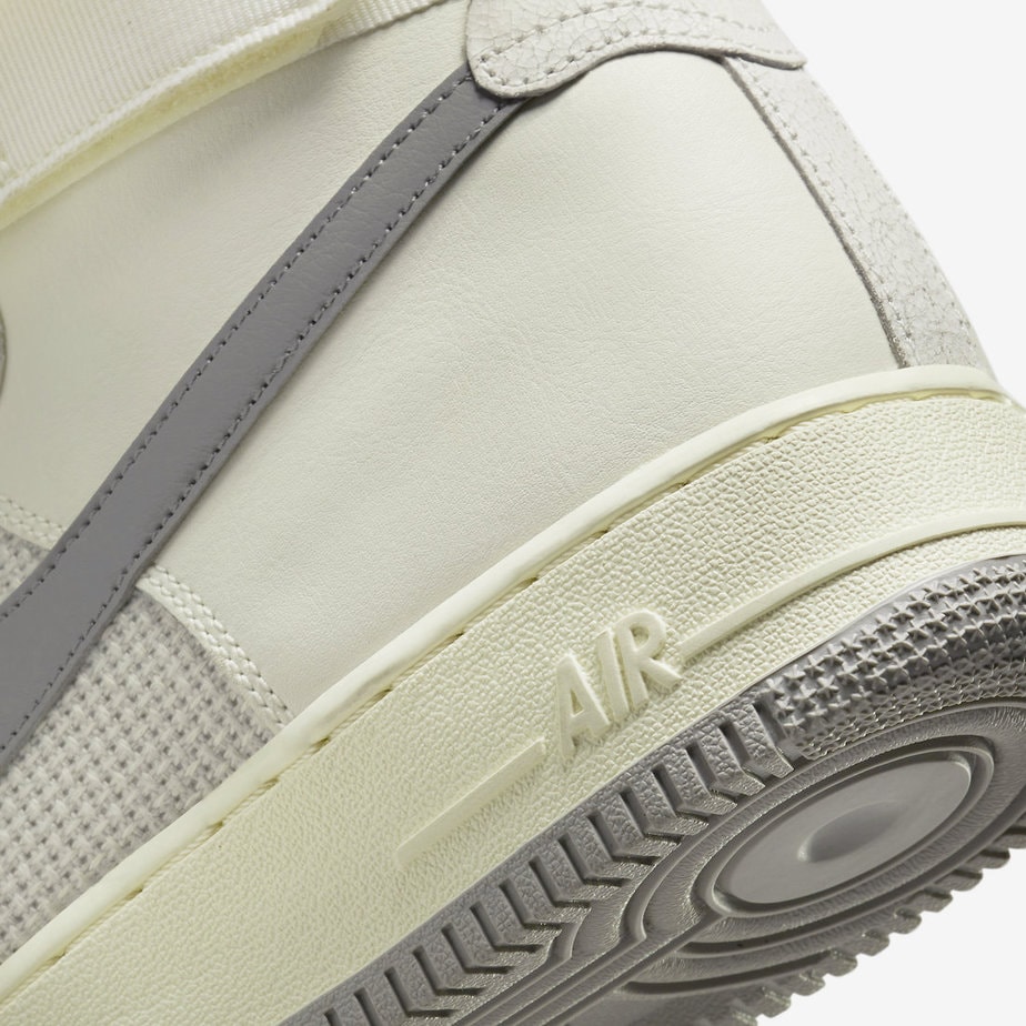 Nike Air Force 1 High Vintage Sail DM0209-100