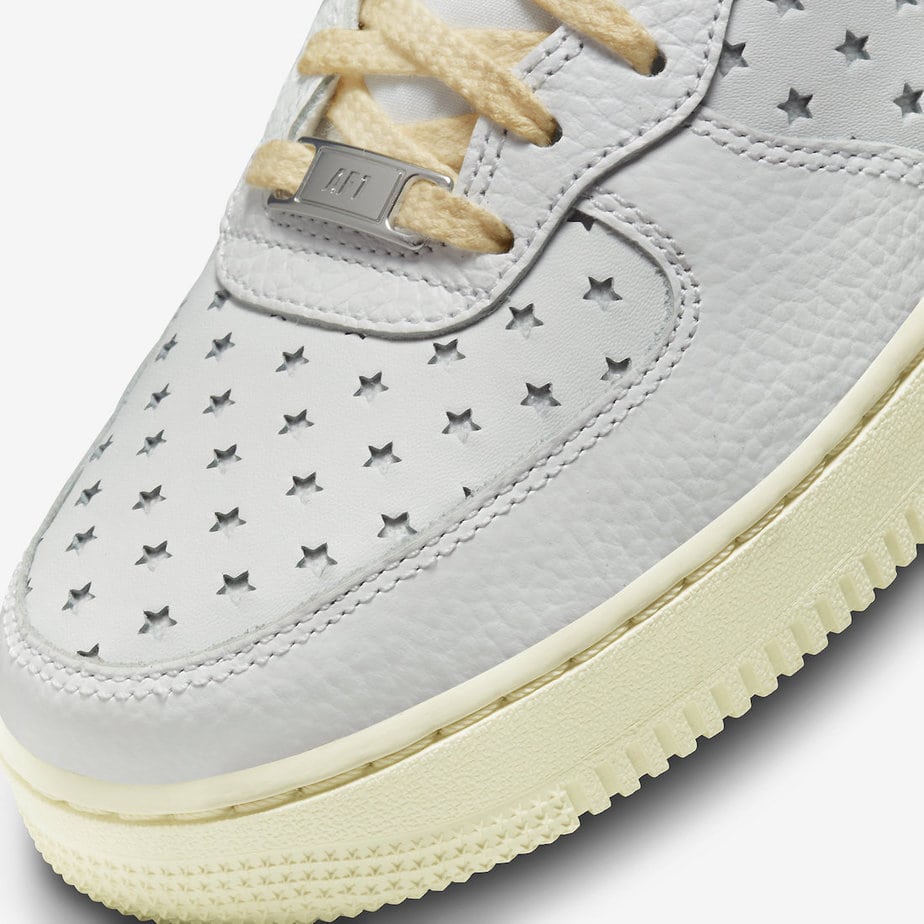 Nike Air Force 1 Mid Summit White Coconut Milk DV3451-100