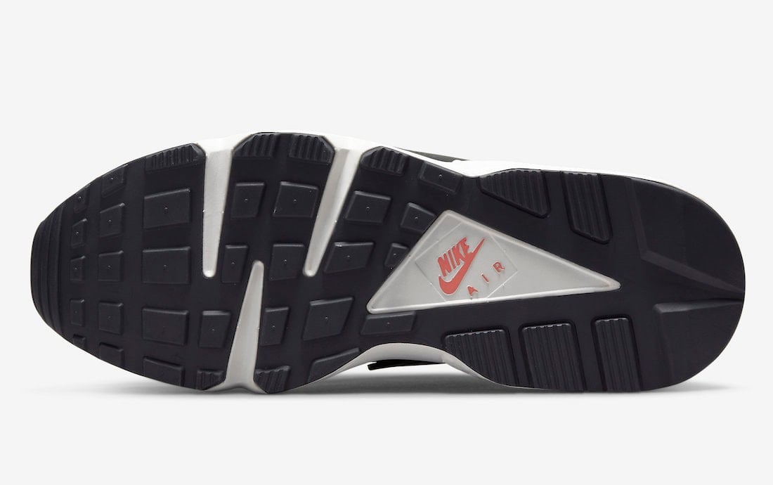 Nike Air Huarache DR8606-001
