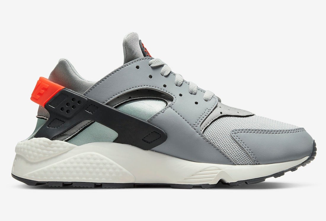 Nike Air Huarache DR8606-001