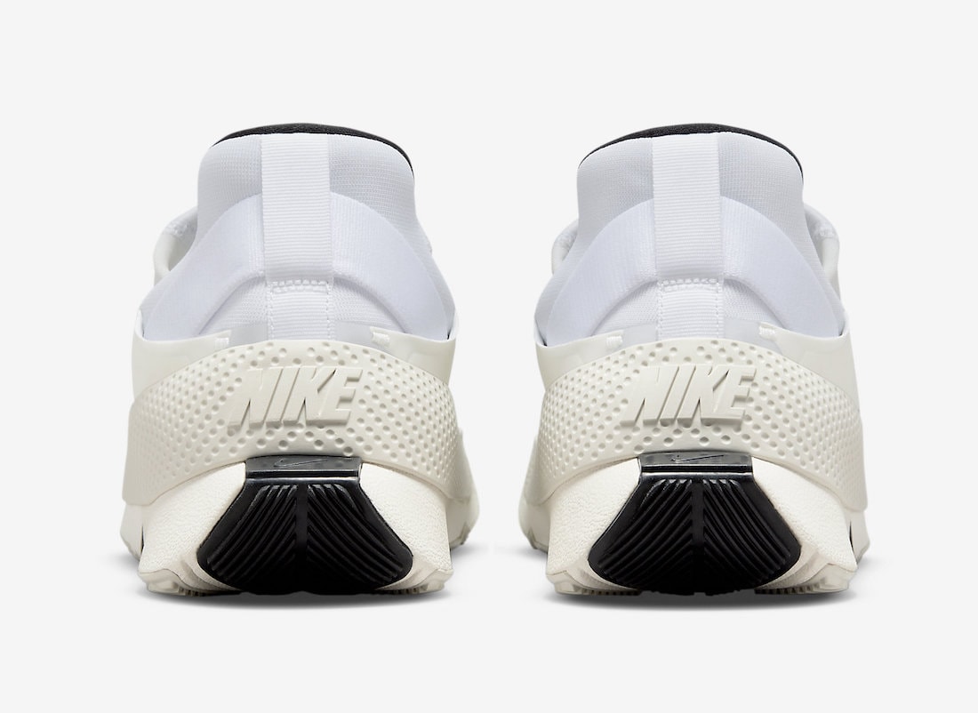 Nike Go FlyEase white Sail