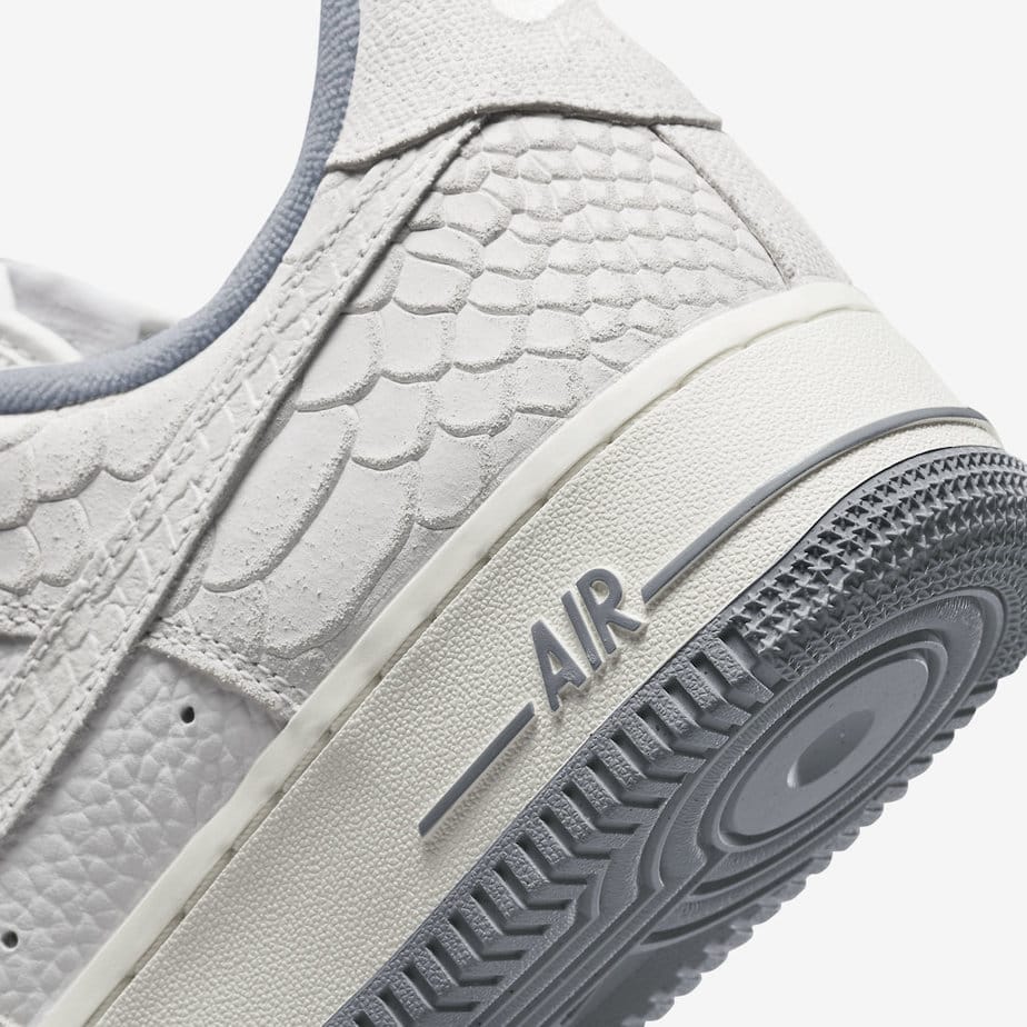 Nike Air Force 1 Low White Python Snake DX2678-100