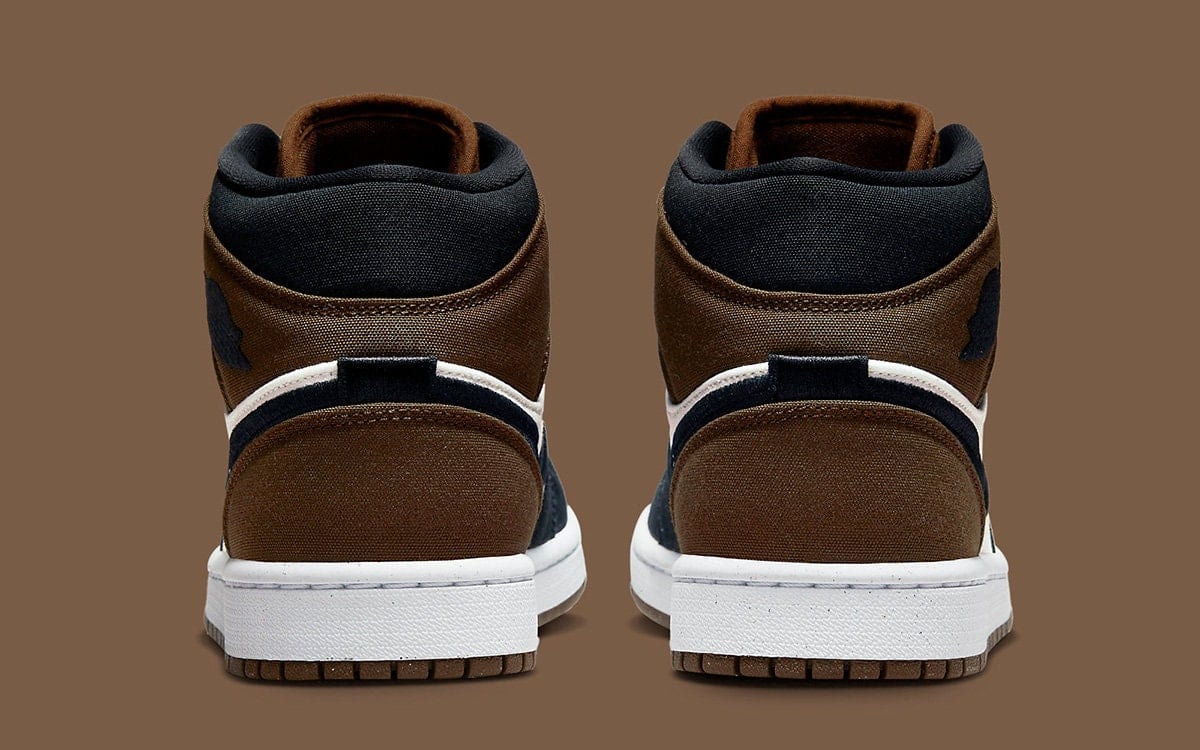 Air Jordan 1 Mid Mocha Toe