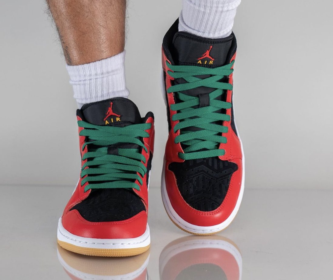 Air-Jordan-1-Mid-Christmas-DQ8417-006-Release-Date