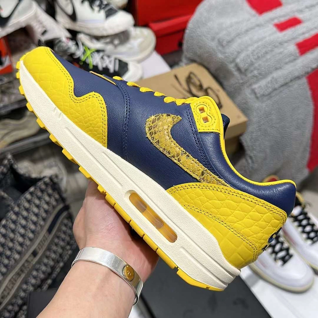 Air Max 1 Michigan