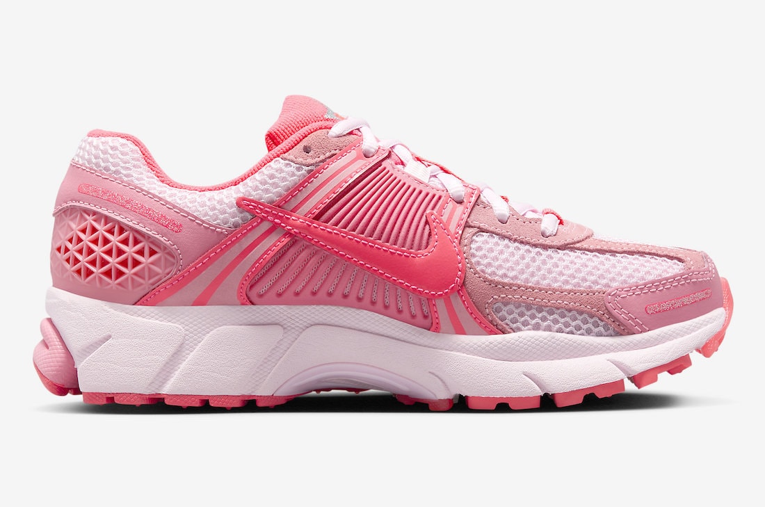 Nike-Zoom-Vomero-5-Triple-Pink-Release-Date-4