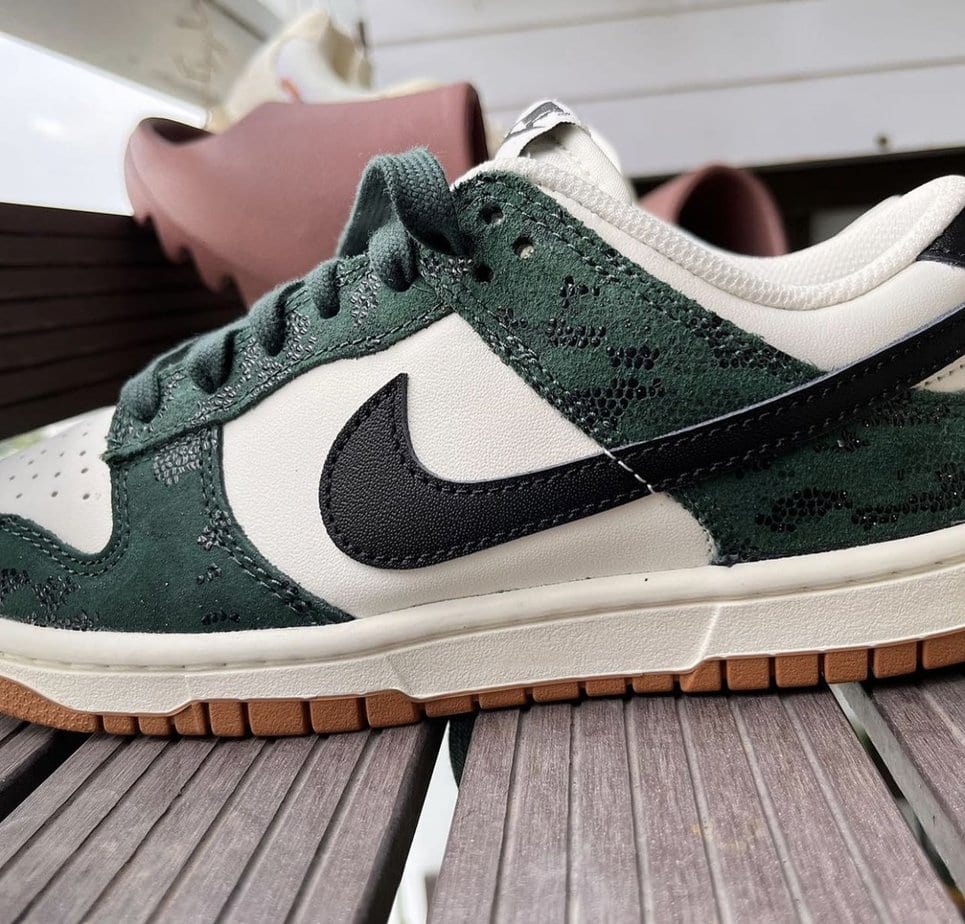 Nike-Dunk-Low-Green-Snake-FQ8893-397