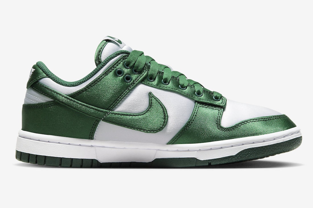 Nike-Dunk-Low-Satin-Green-DX5931-100-4