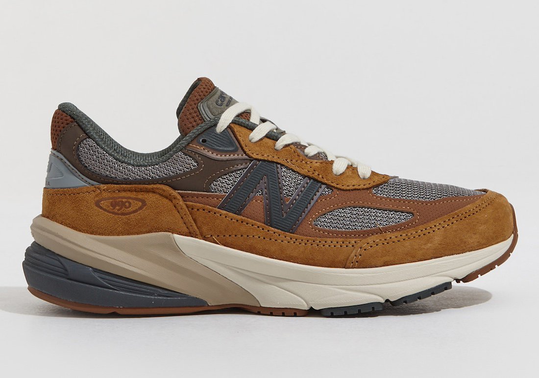 Carhartt WIP New Balance 990v6