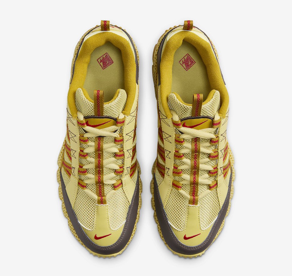 Nike Air Humara Buff Gold