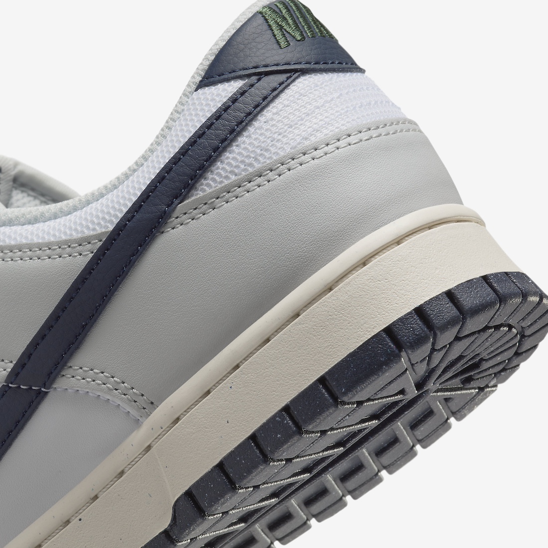 Nike Dunk Low Photon Dust