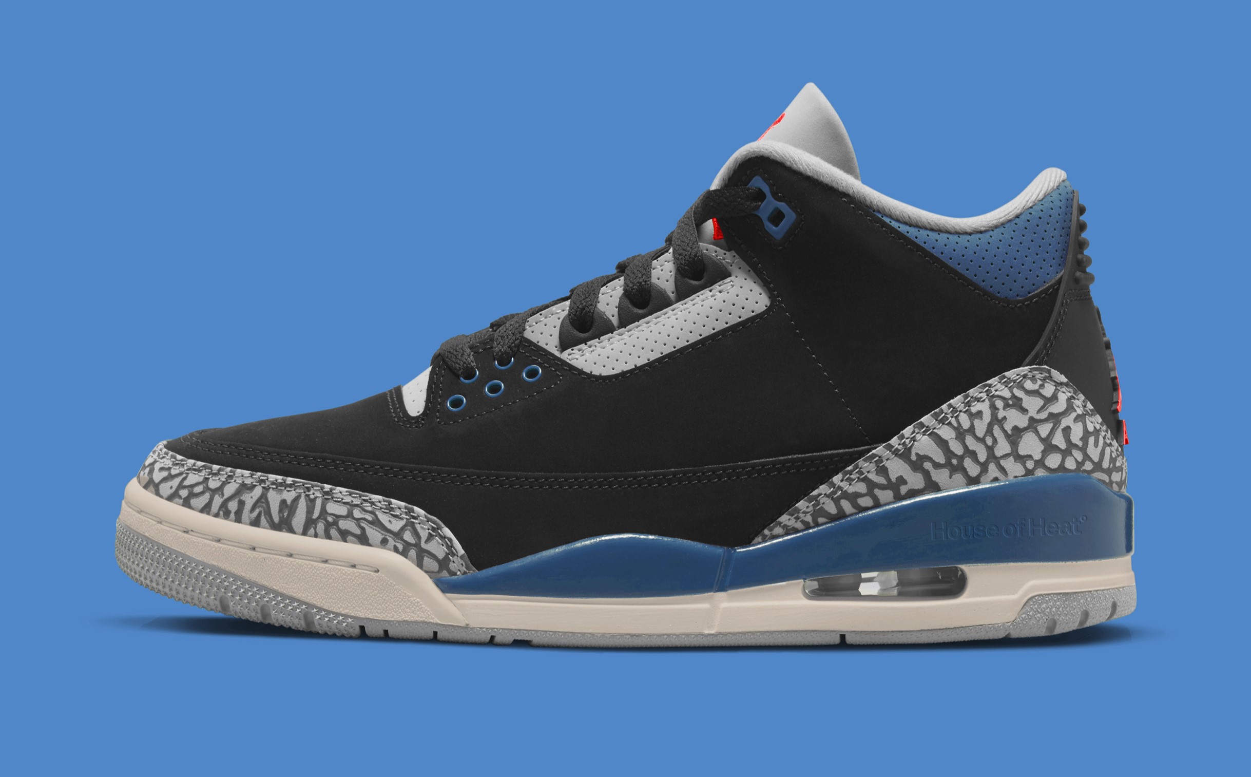 Air Jordan 3 "Black Military Blue" Sneaker links