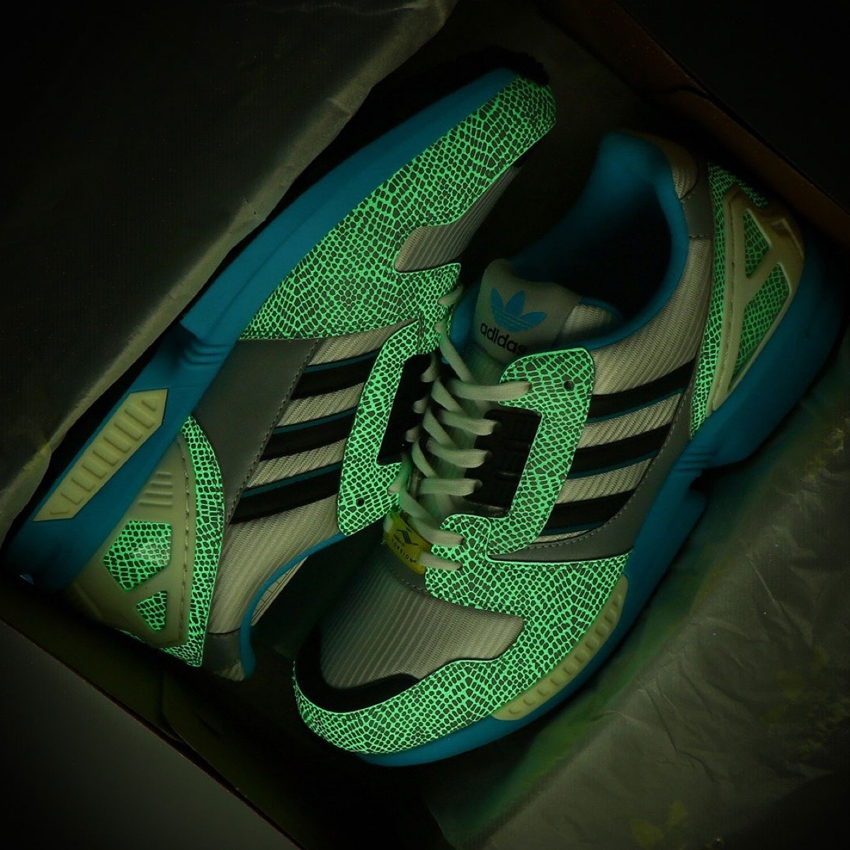 atmos adidas ZX 8000 Glow Snake IH3363