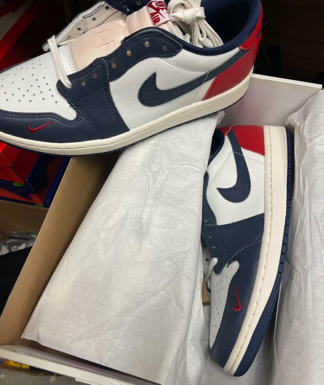 MJ(2) Hoodie Match Jordan 1 Low Howard University