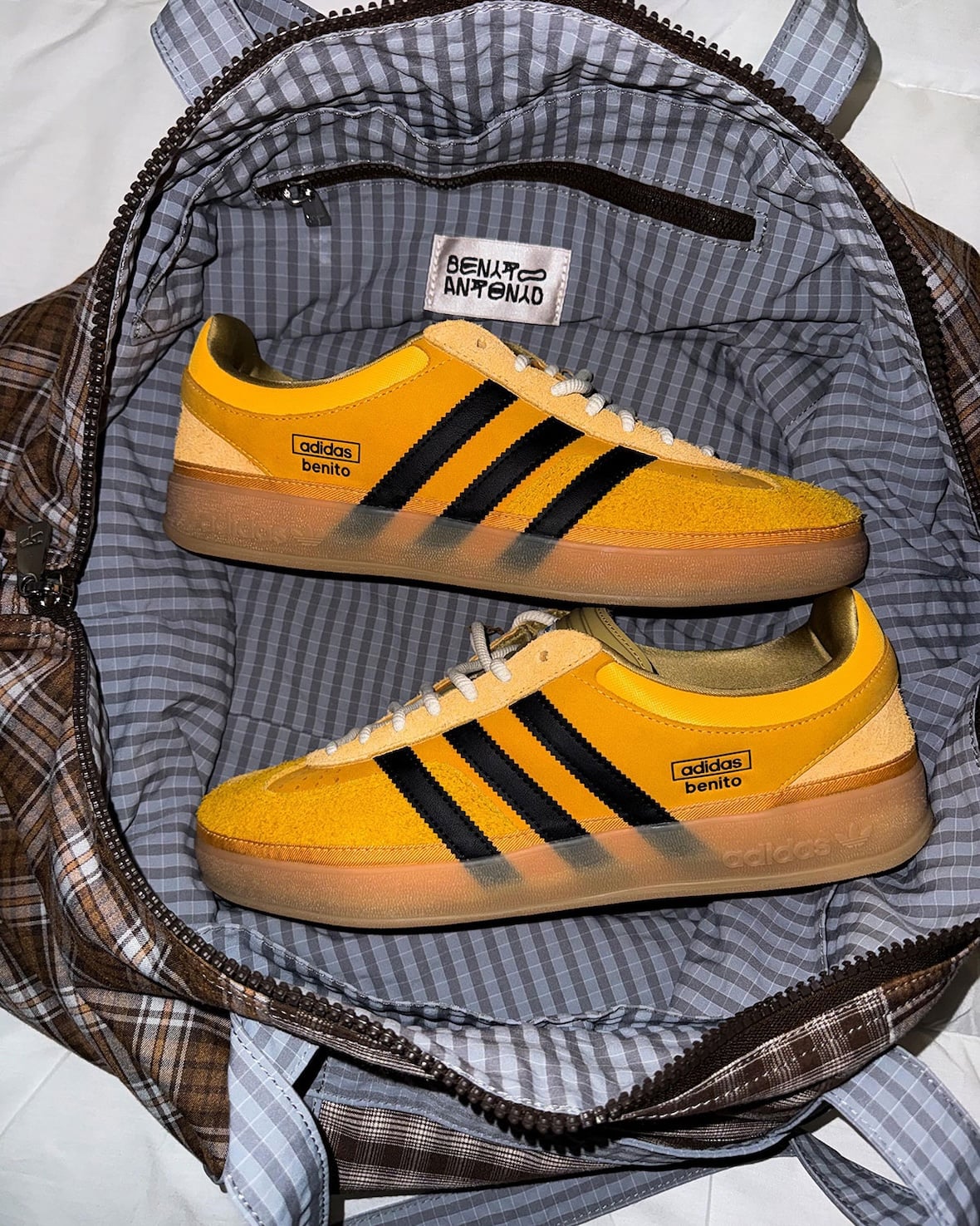Bad Bunny adidas Gazelle Indoor Solar Gold KI2592