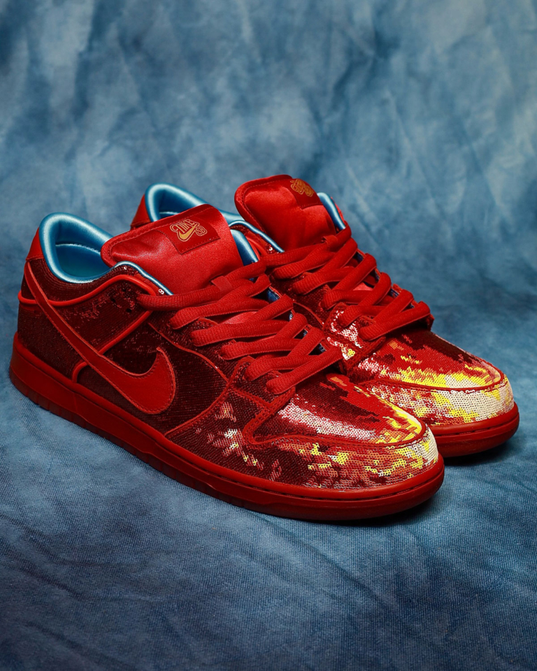  Wizard of Oz x Nike SB Dunk Low “Ruby Red Slippers”