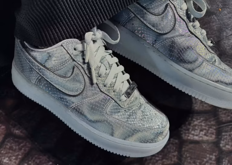 The Kobe x Nike Air Force 1 “Lenticular” Pack Drops This Year