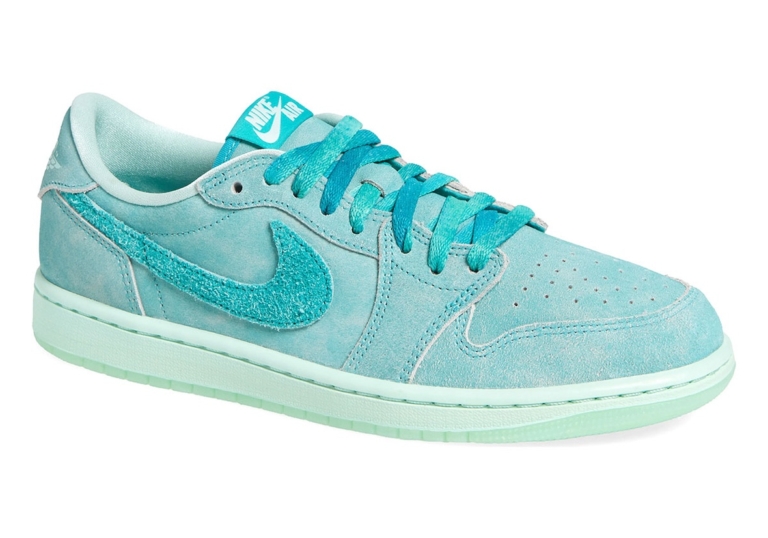 The Air Jordan 1 Low OG “Washed Teal” Releases in June