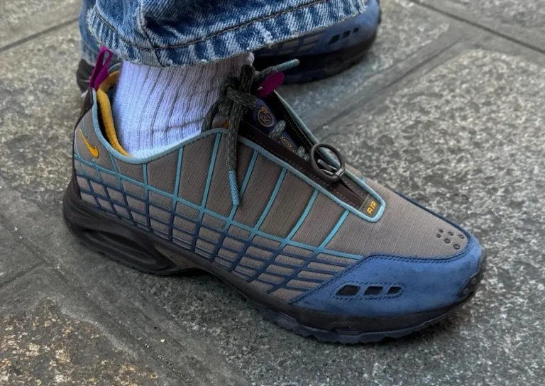 Kids of Immigrants’ Nike Air Max Sunder “Concrete Sky” is an F&F Pair