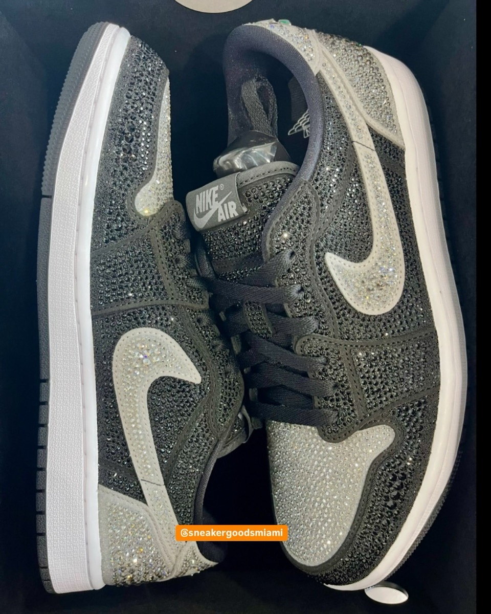 Swarovski Air Jordan 1 Low Shadow HM9208-001