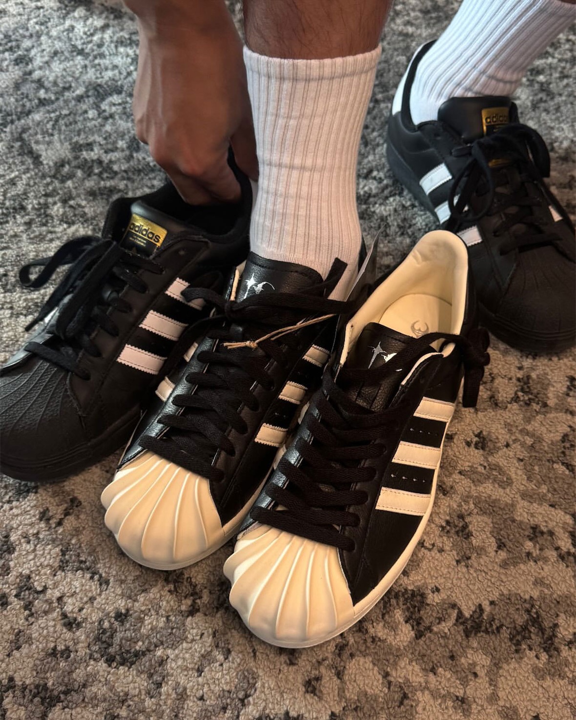 Thug Club adidas Superstar