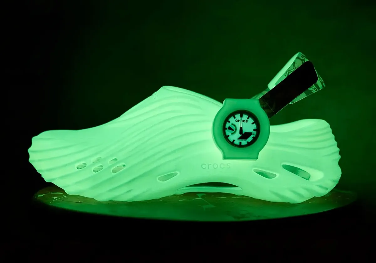 G-SHOCK Crocs Echo Wave 211790-90H