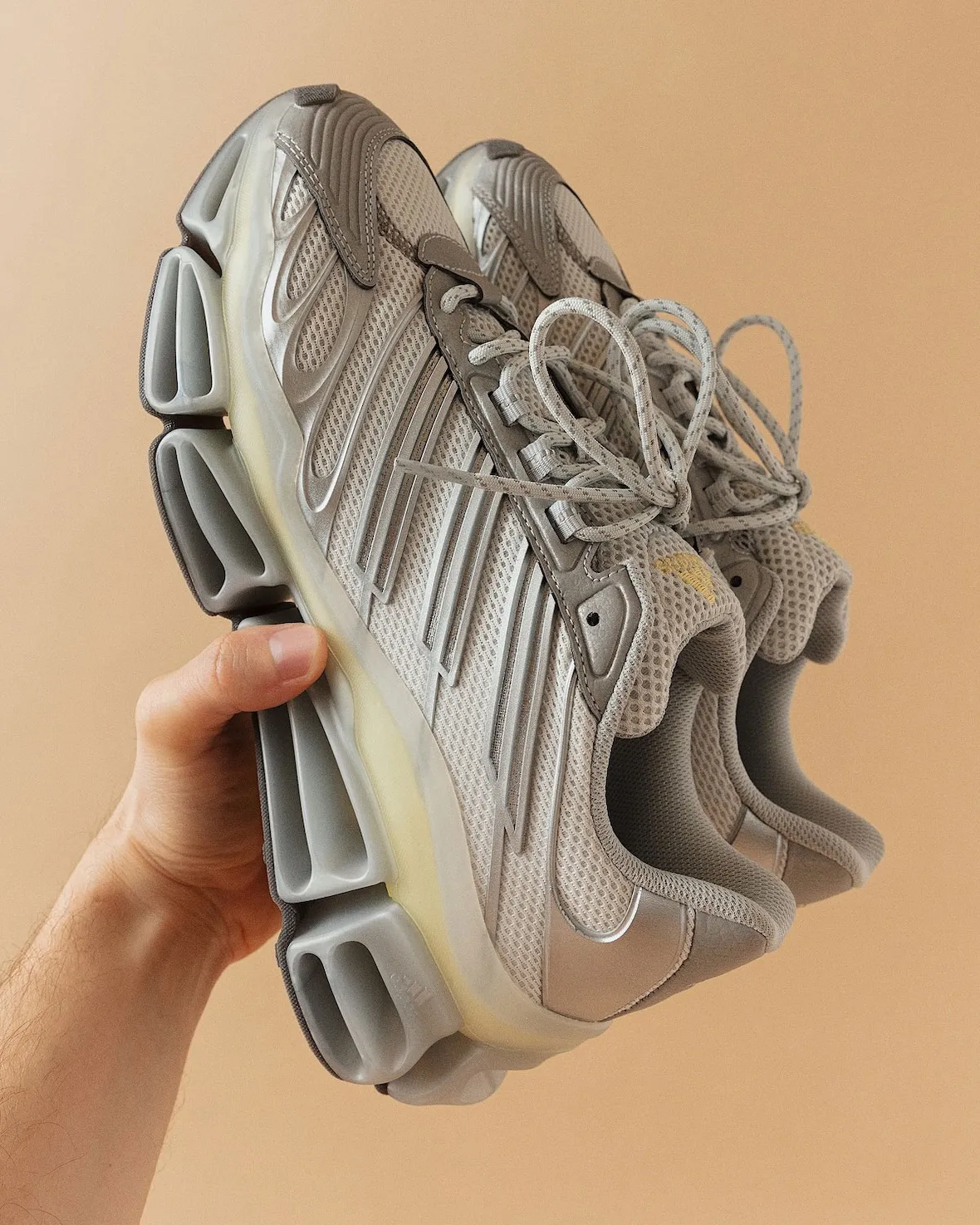 adidas Megaride AG