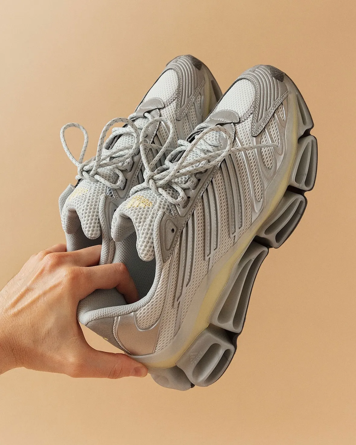 adidas Megaride AG