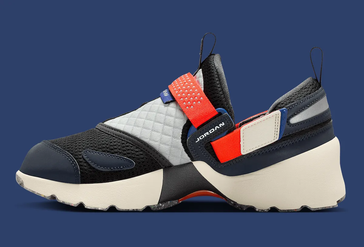 Jordan Trunner LX Rare Air IM6531-001