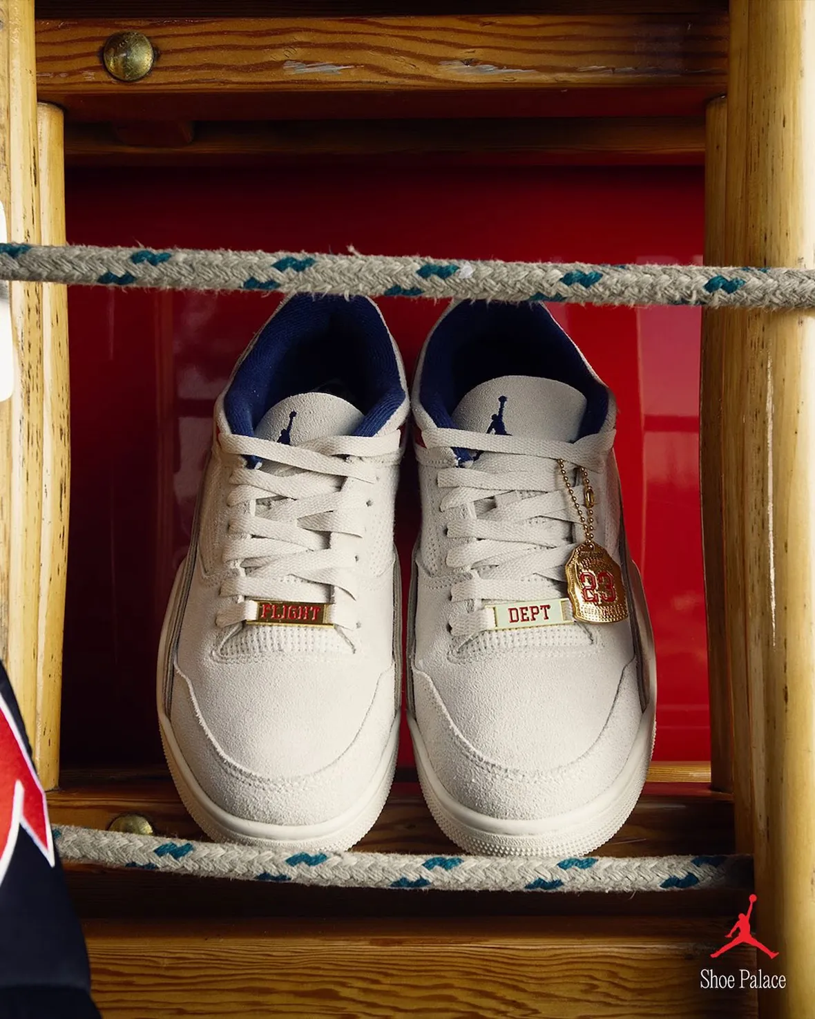 Shoe Palace Jordan Flight Court LAFD