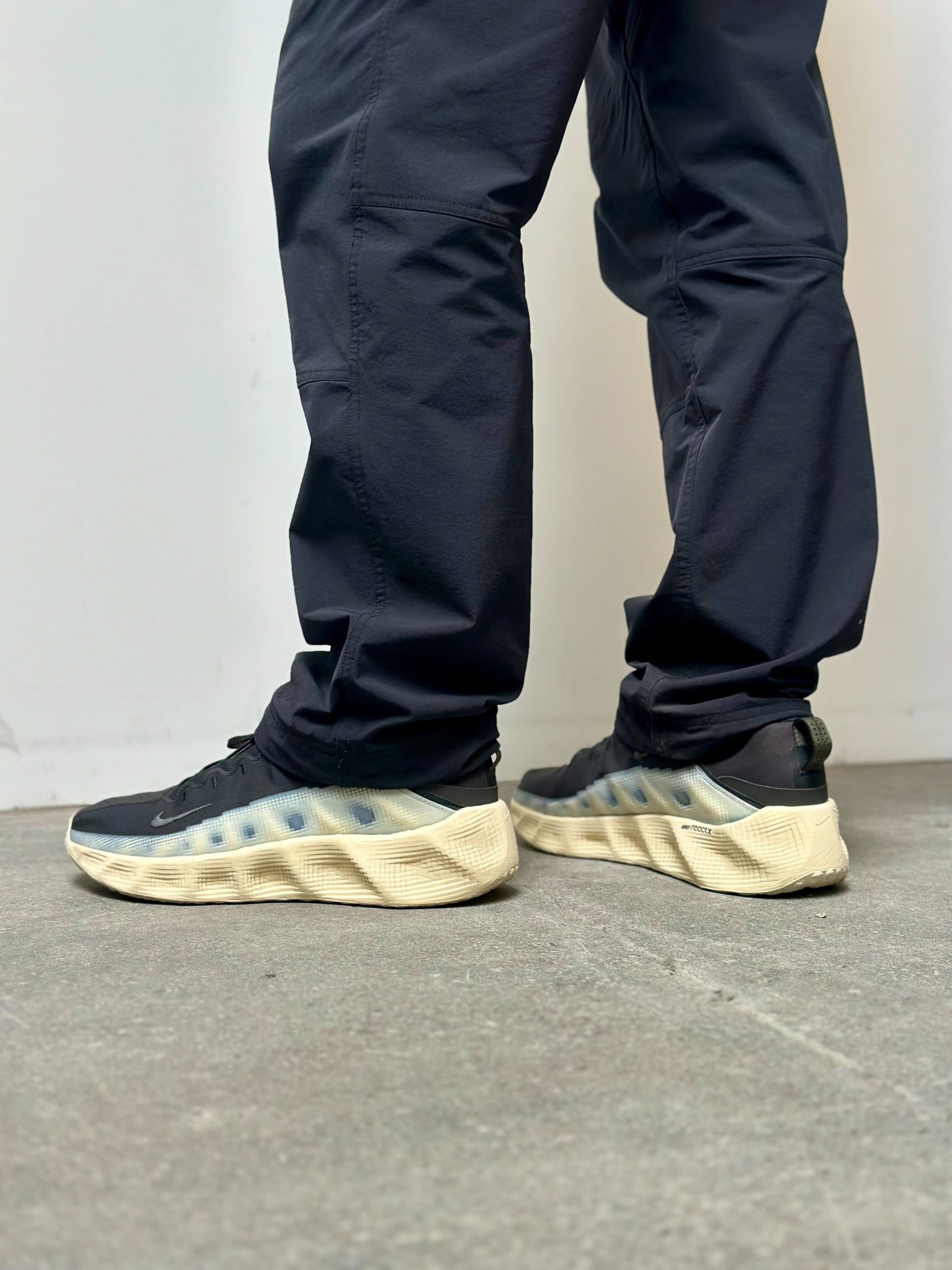 Side view of Ava Rover ReactX foam midsole and mesh upper