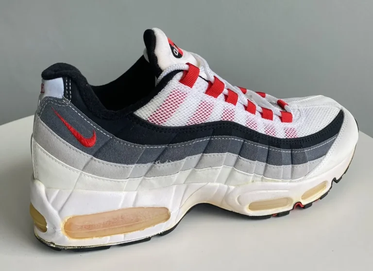The “Comet Red” Nike Air Max 95 Returns in 2026