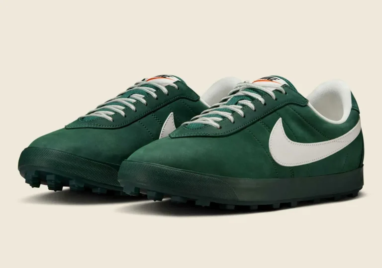 The Nike Astrograbber Dons Green & Sail for a Summer Release